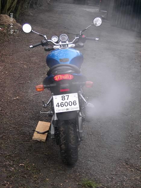 Suzuki SV 650 N **totalskadet*** - prøveplade på den dag den var til toldsyn, "der var langt derud" billede 2