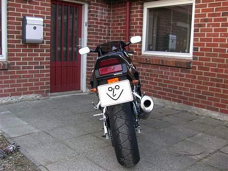 Honda CBR 900 RR TOTALSKADET - røven billede 5