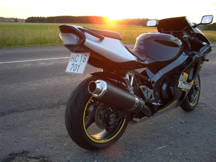 Kawasaki ZX7R Ninja (solgt) billede 5