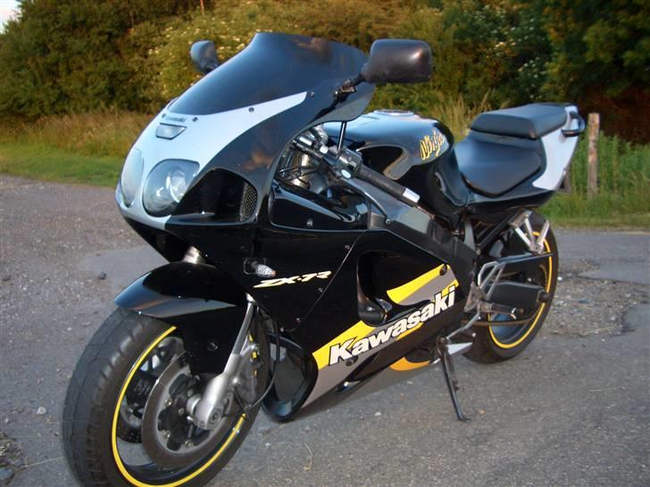 Kawasaki ZX7R Ninja (solgt) billede 6