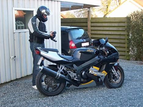 Kawasaki ZX7R Ninja (solgt) - Lige inden den første tur. billede 8