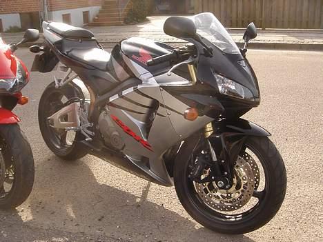 Honda CBR 600RR billede 1