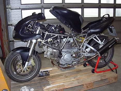 Ducati 750 Sport Dark (solgt) billede 13