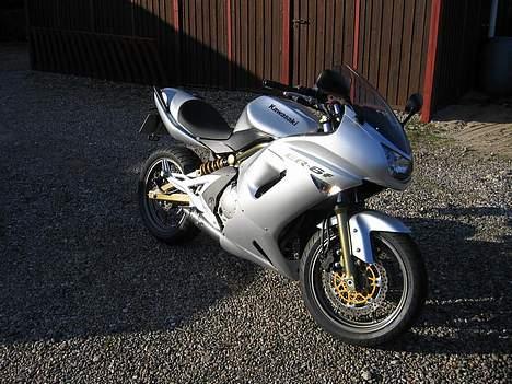 Kawasaki ER-6F *SOLGT* billede 4