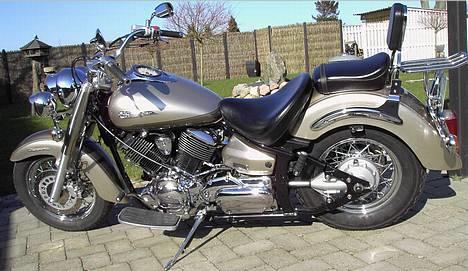 Yamaha XVS 1100 A Dragstar billede 9