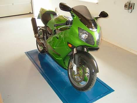 Kawasaki ZX12R billede 3