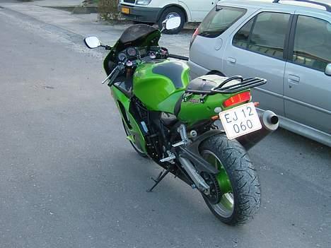 Kawasaki ZX12R billede 5