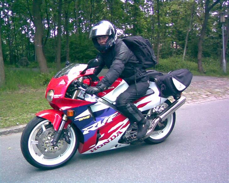 Honda RVF400R - På vej hjem fra træf.. billede 12