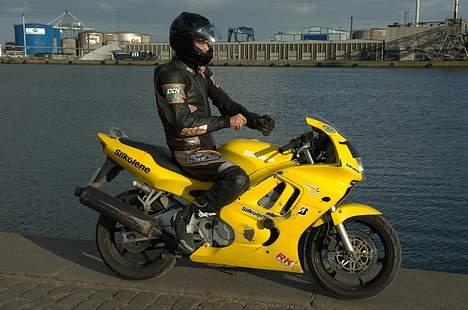 Honda CBR600F3 billede 4