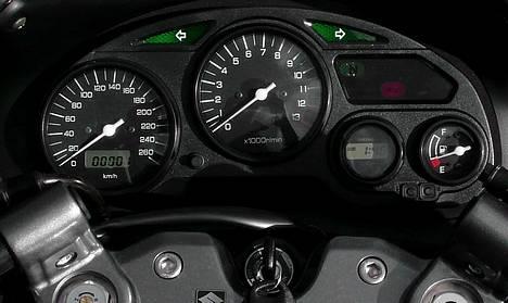 Suzuki GSX750F - Bemærk antal km..... billede 1