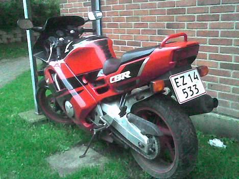 Honda CBR 600 f2 *** Solgt *** - Hjemme på kendt græs 2006 billede 4