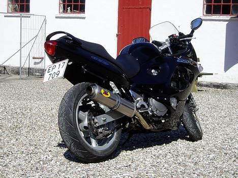 Suzuki GSX 600 F (SOLGT) - Endnu et billede af den nye mås :) billede 5