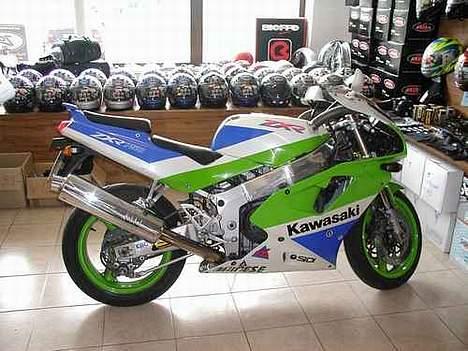 Kawasaki ZXR 750 Streetfighter  - En standart ZXR fra 1992 billede 10