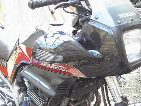 Suzuki gsx 750 es  - Ny sort monteringsplade med 5 dioder monteret d. 18/3-07 billede 9