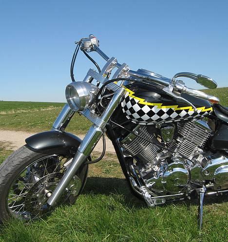 Yamaha xvs 1100 Dragstar billede 4