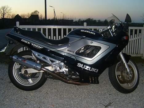 Suzuki GSX 750F (SOLGT) billede 4