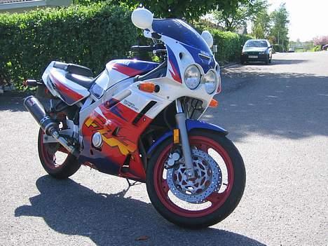 Yamaha FZR 600 >>>Tilsalg<<< billede 6