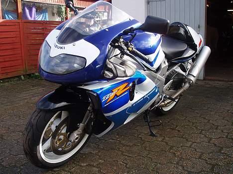 Suzuki TL 1000 R  SOLGT billede 5