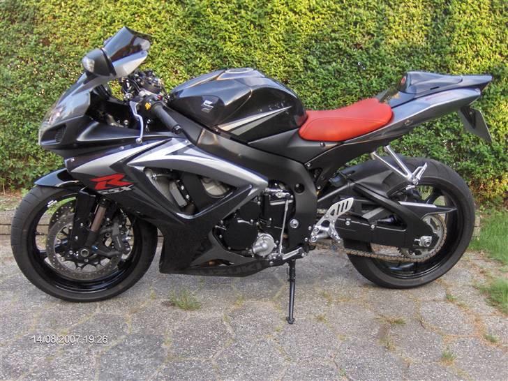 Suzuki Gsx-R750K7 solgt billede 2