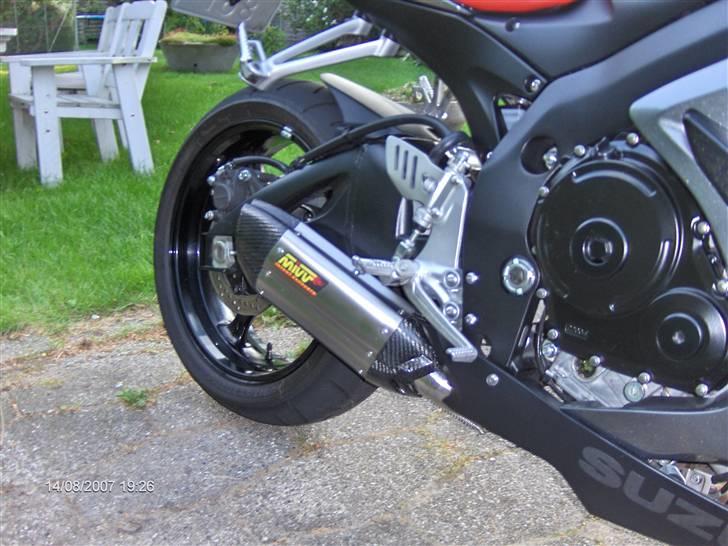 Suzuki Gsx-R750K7 solgt billede 3