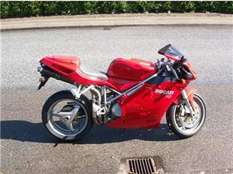 Ducati 748 billede 1