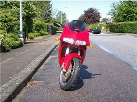 Ducati 748 billede 3