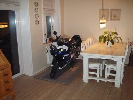 Suzuki TL 1000 R  SOLGT - venter spændt på bedre vejr billede 11