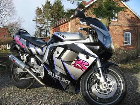 Suzuki GSXR 1100. SOLGT billede 1
