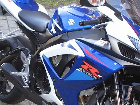 Suzuki GSX R 750 K7 billede 4