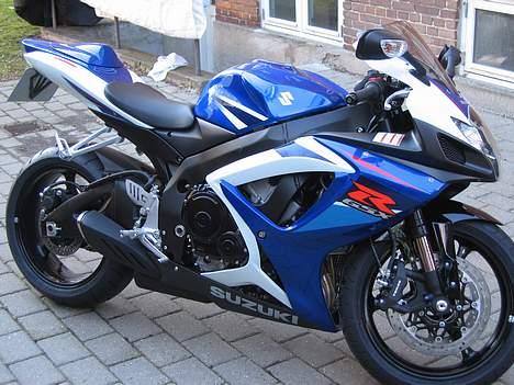 Suzuki GSX R 750 K7 billede 6