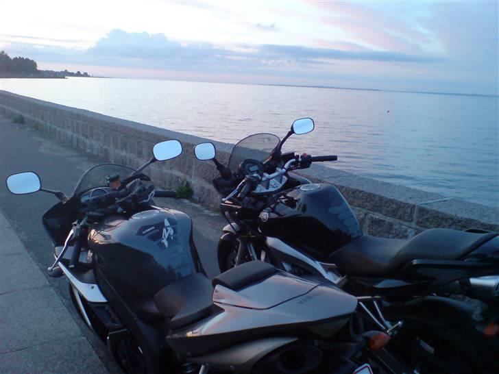 Yamaha FZ6s *Død * - klar til lidt ræs på strandvejen =) billede 3