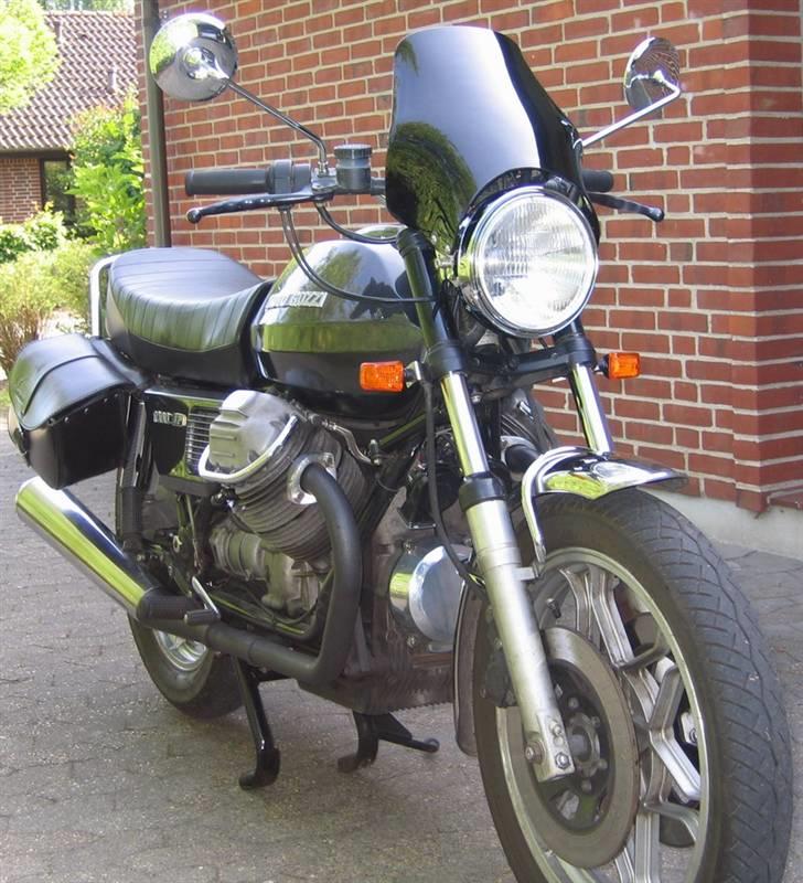 Moto Guzzi 1000 Custom SP billede 1