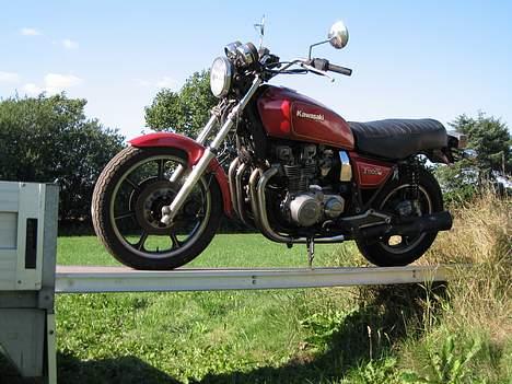 Kawasaki Z 1100 ST   - På læsserampen billede 5