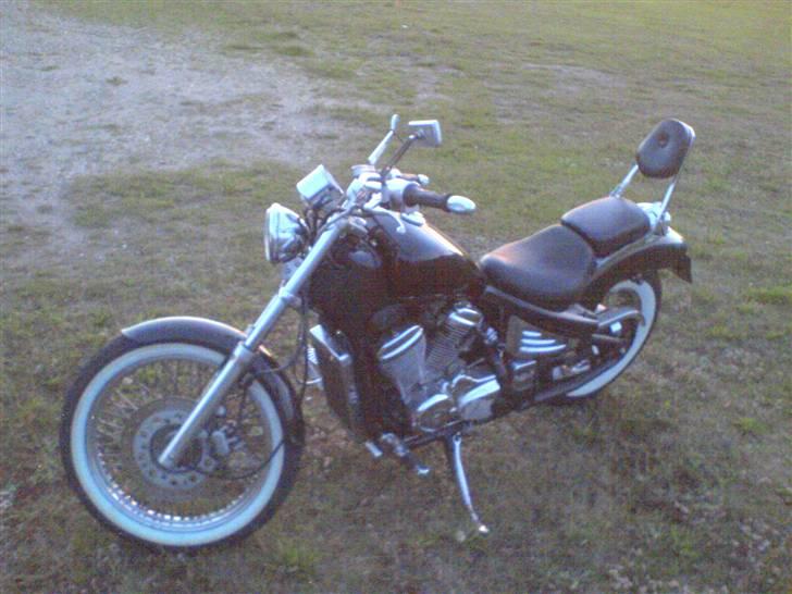 Honda VT 600 - det giver lidt nostalgi med hvide sider ikke? bemærk efter forslag herinde er blink nye!! billede 7