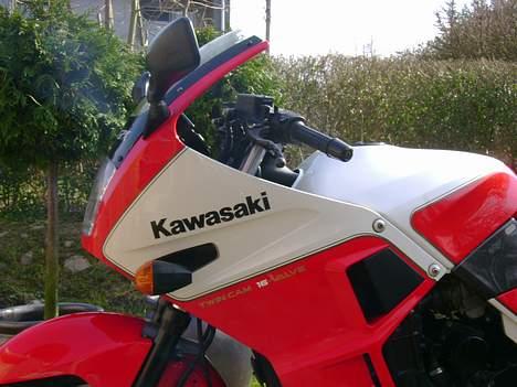 Kawasaki GPX 750 R billede 13