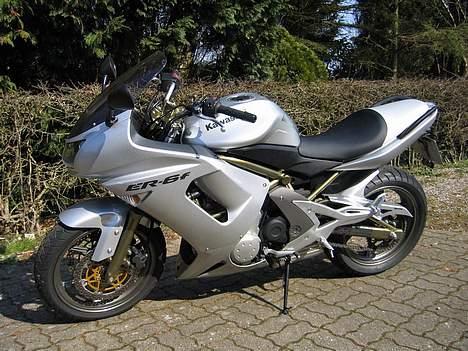 Kawasaki ER-6F *SOLGT* billede 12