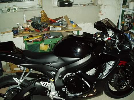 Suzuki Gsxr 600 k7 (Solgt) billede 2