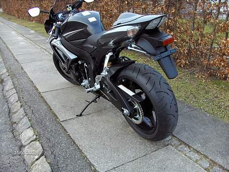 Suzuki GSX-R 750 TIL SALG - hel ny unden styling billede 15