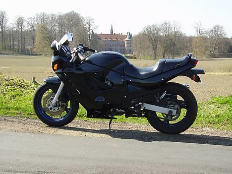 Suzuki GSX 600F billede 1