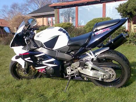 Honda CBR 954 RR billede 4