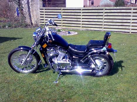 Suzuki Intruder SOLGT billede 2