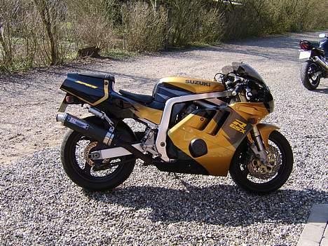 Suzuki Gsx-r 400 (Solgt) billede 2