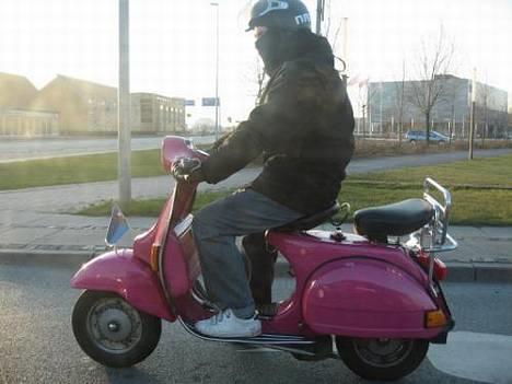 Vespa PX 200 - Undertegnede og Panteren kommer snigende!!!! billede 8