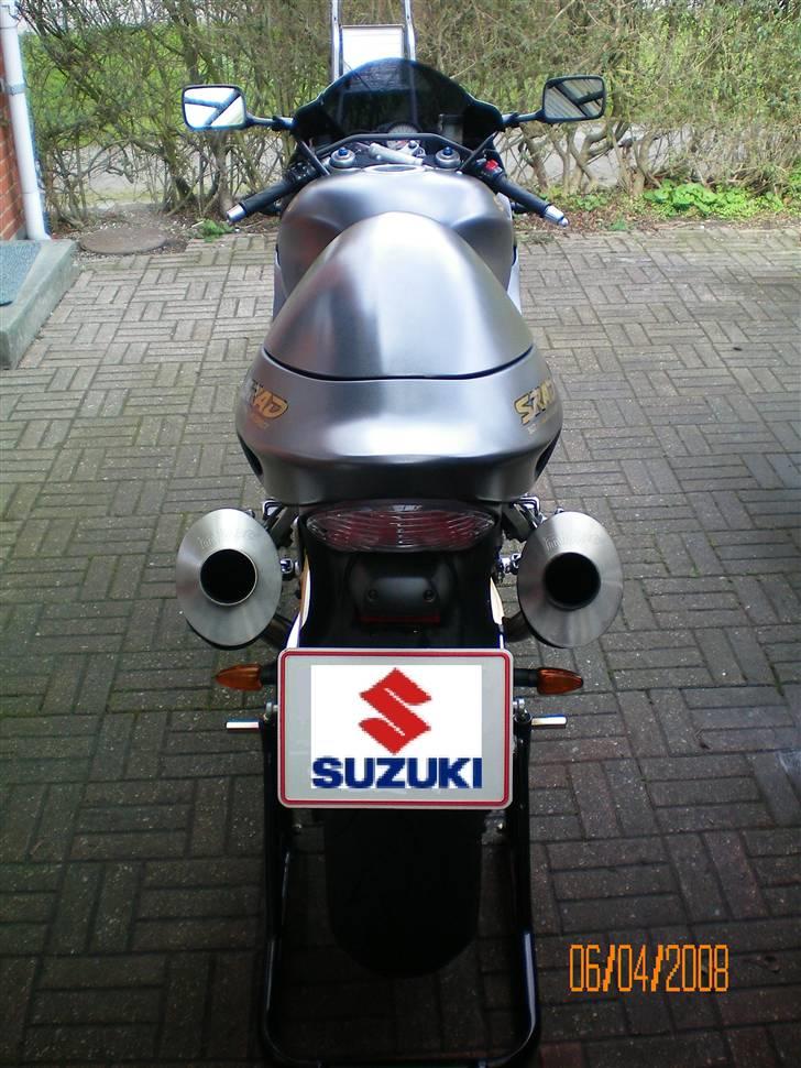 Suzuki TL1000R (Solgt) billede 10