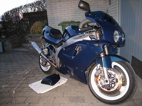 Kawasaki Zxr 750 billede 6