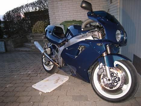 Kawasaki Zxr 750 billede 7