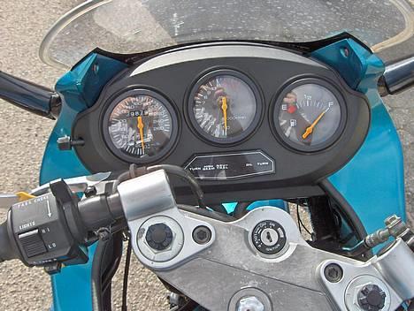 Suzuki GSX 600 F billede 8