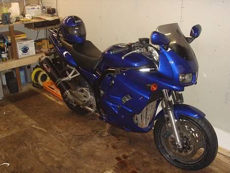 Yamaha fzs 600 >SOLGT< billede 1