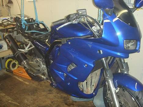 Yamaha fzs 600 >SOLGT< billede 3