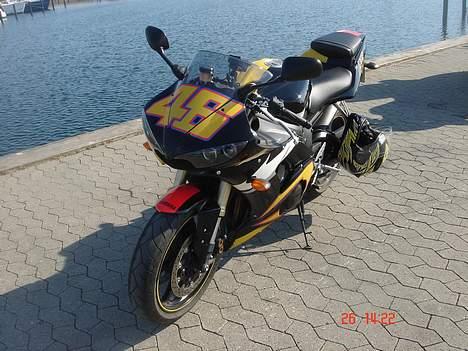 Yamaha R6 - Rossi **TIL SALG** - knallert 46. :D billede 10